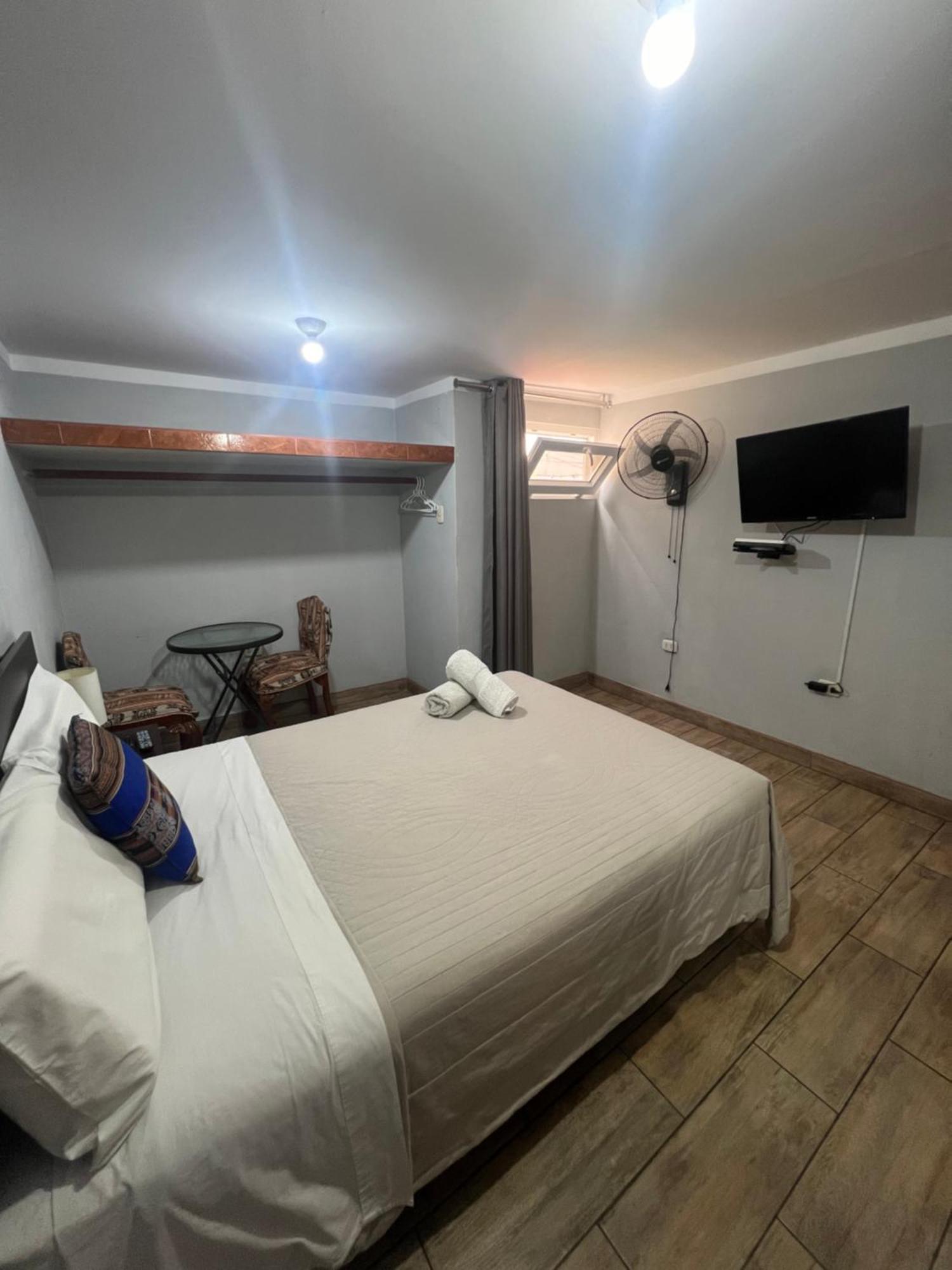 Lima Airport Tampu Bed & Breakfast Exterior foto
